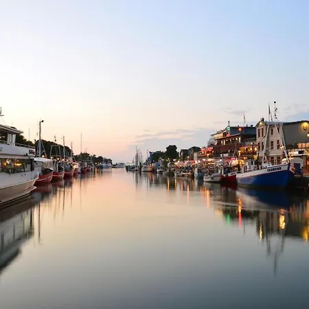 Admiralsloge, Urlaub In Warnemuende Apartment Rostock